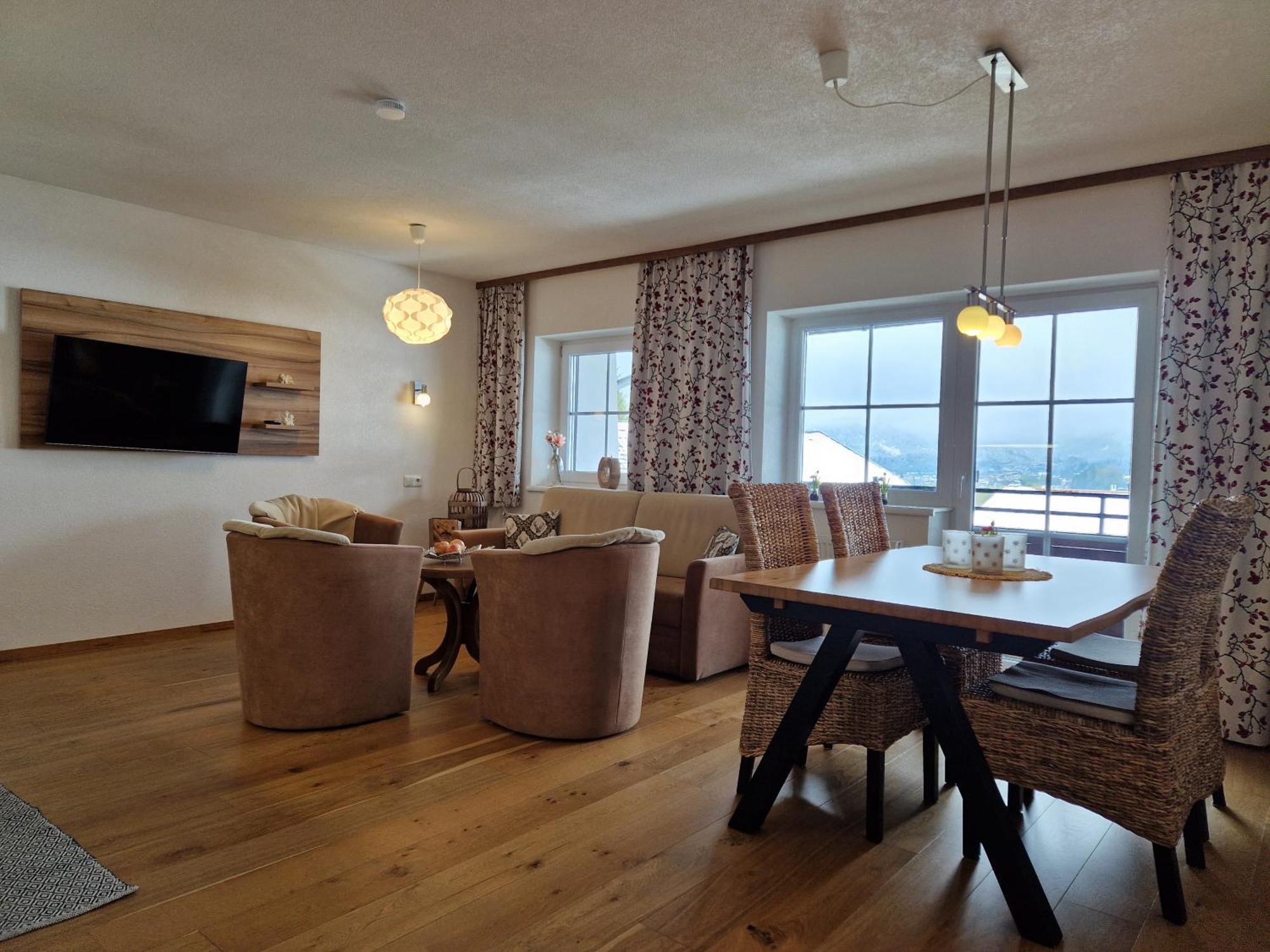 Alpenhof Waengle Aparthotel รอยท์เทอ ภายนอก รูปภาพ