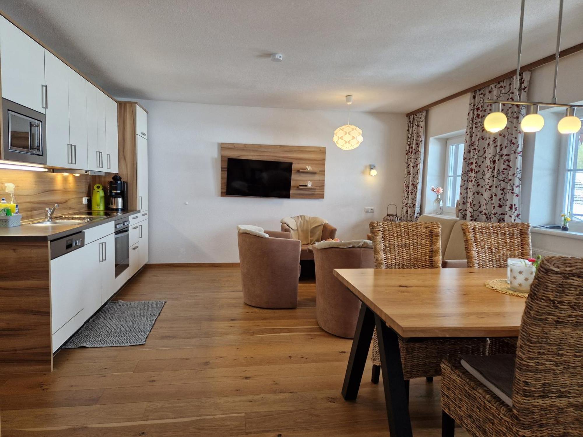 Alpenhof Waengle Aparthotel รอยท์เทอ ภายนอก รูปภาพ