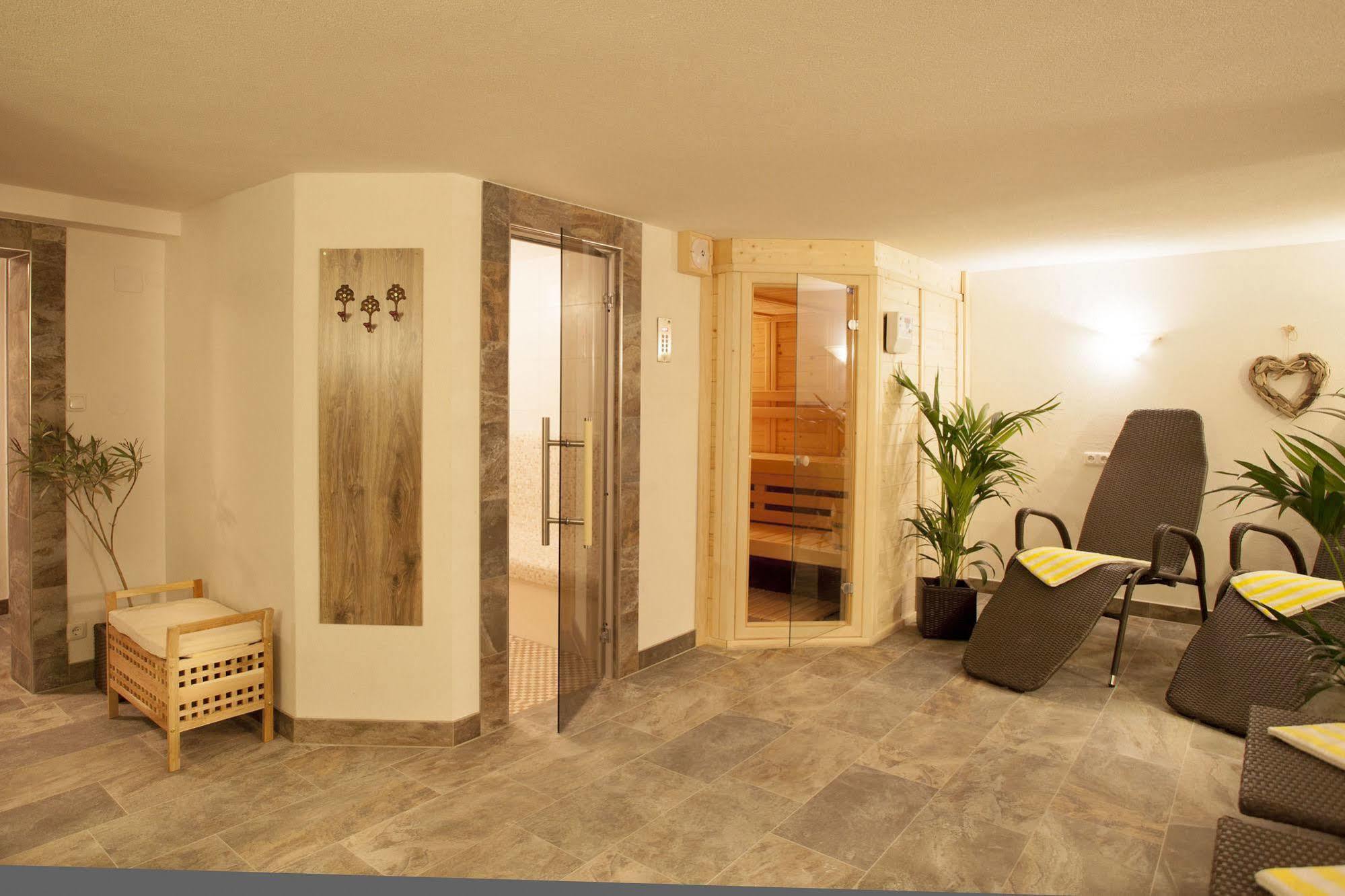 Alpenhof Waengle Aparthotel รอยท์เทอ ภายนอก รูปภาพ